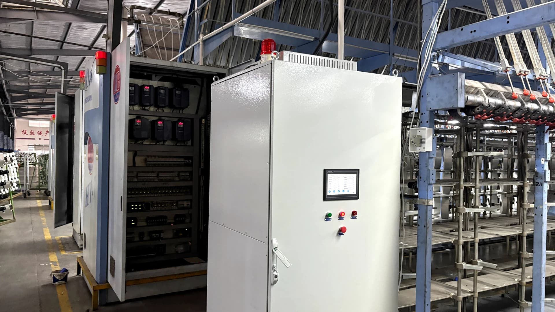 Wilson Technology WS300-66 power continuity system integrated beside textile production equipment in Fujian, China